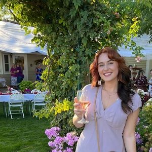 💕✨MEET YOUR POSH SELLER! 🙋🏼‍♀️🙌🏼